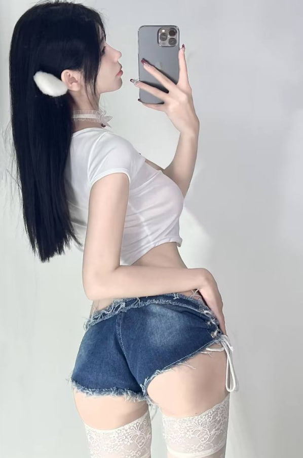 英超三强争冠战：青少年体育激情见证